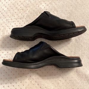 Ariat leather slides size 8.5